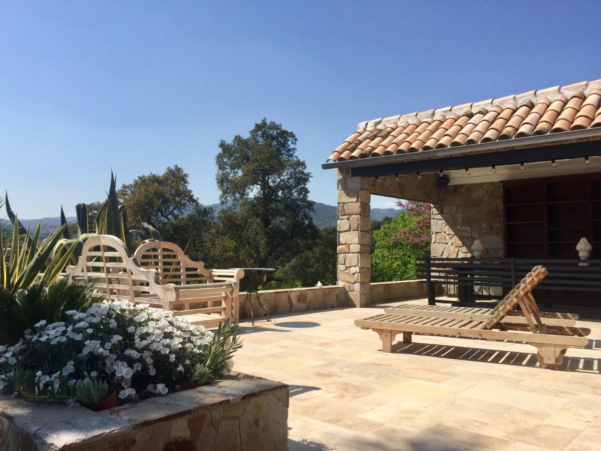 Les Aurochs Bed & Breakfast Grimaud Luaran gambar