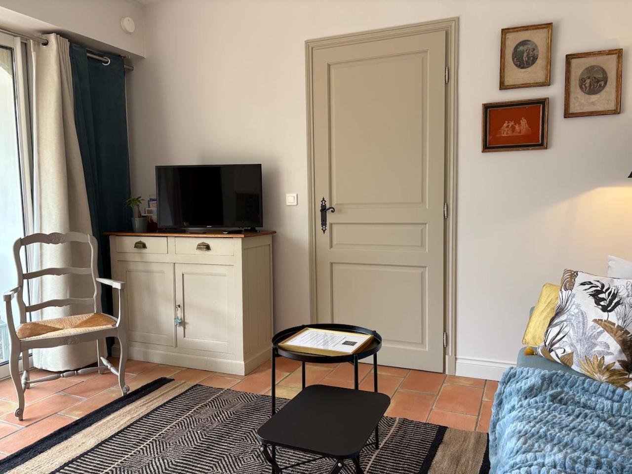 Les Aurochs Bed & Breakfast Grimaud Luaran gambar