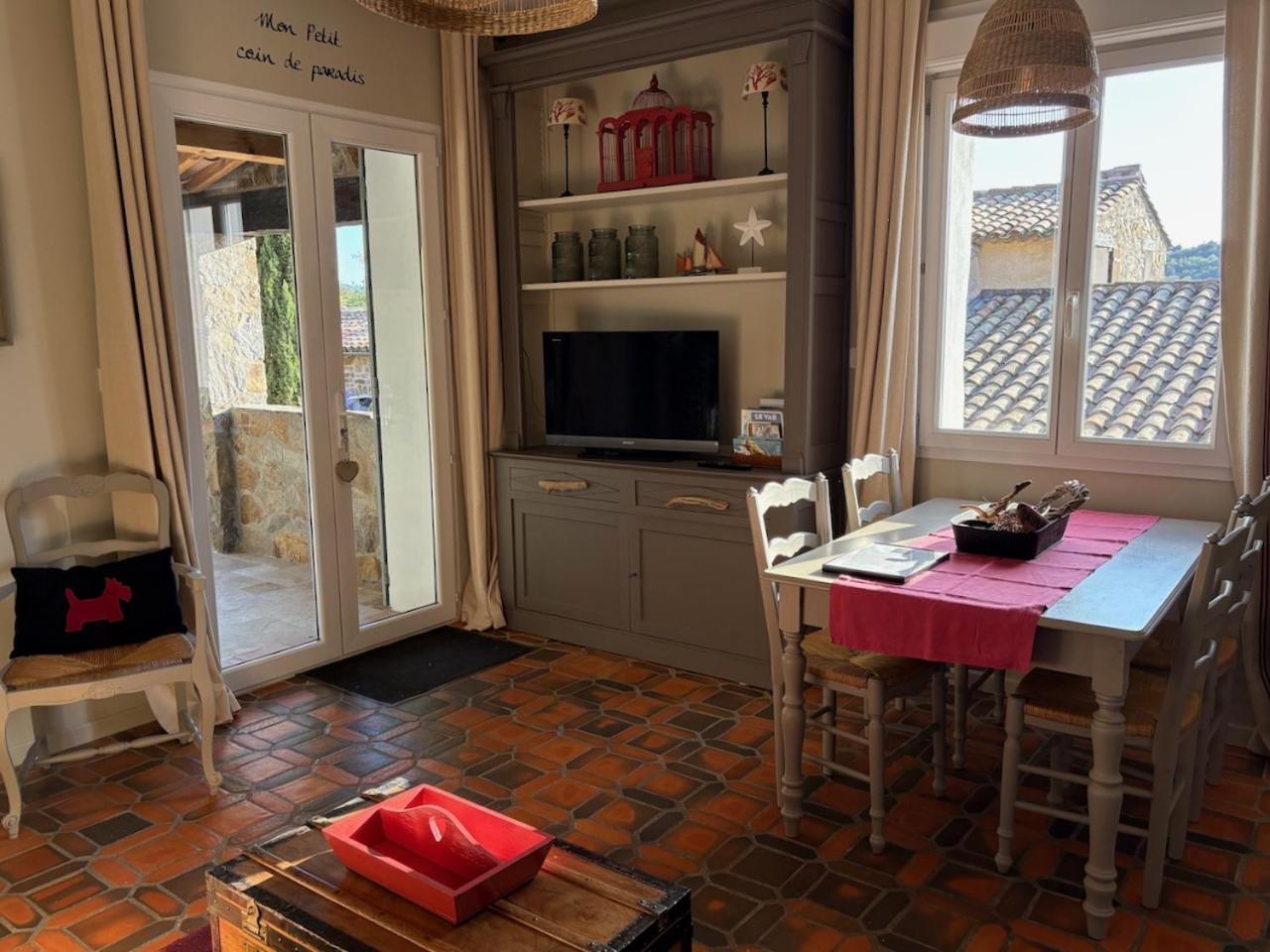 Les Aurochs Bed & Breakfast Grimaud Luaran gambar